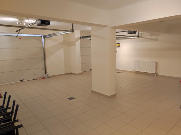 Image No.19-3 Bed House for sale