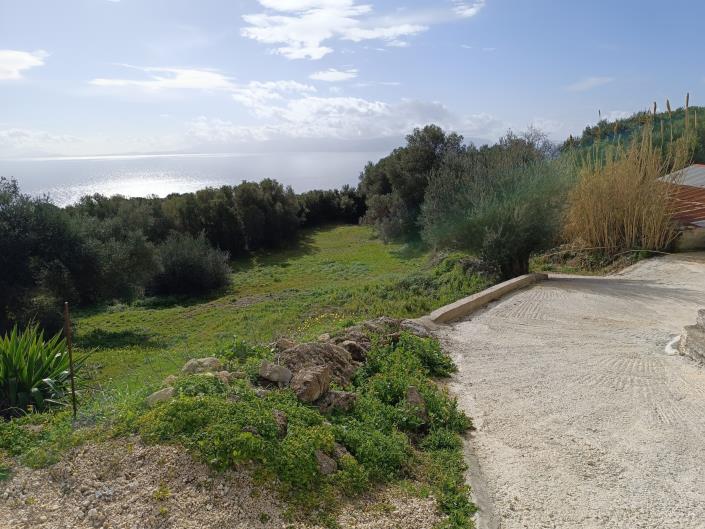 Image No.2-Terrain à vendre à Mavrata