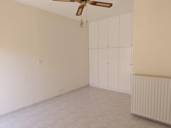 Image No.28-4 Bed House for sale