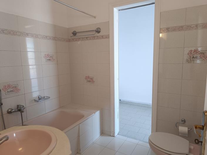 Image No.35-4 Bed House for sale