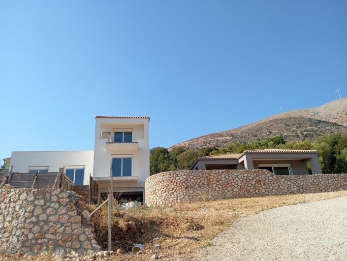 Image No.2-Villa de 4 chambres à vendre à Dilinata