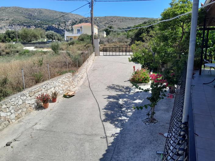 Image No.4-Maison de 3 chambres à vendre à Mavrata