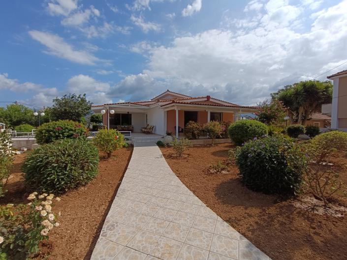 Image No.8-Maison de 3 chambres à vendre à Lakithra