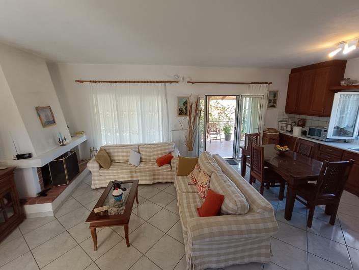 Image No.9-Maison de 3 chambres à vendre à Karavados