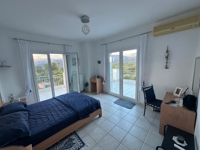 Image No.11-Villa de 3 chambres à vendre à Fokata