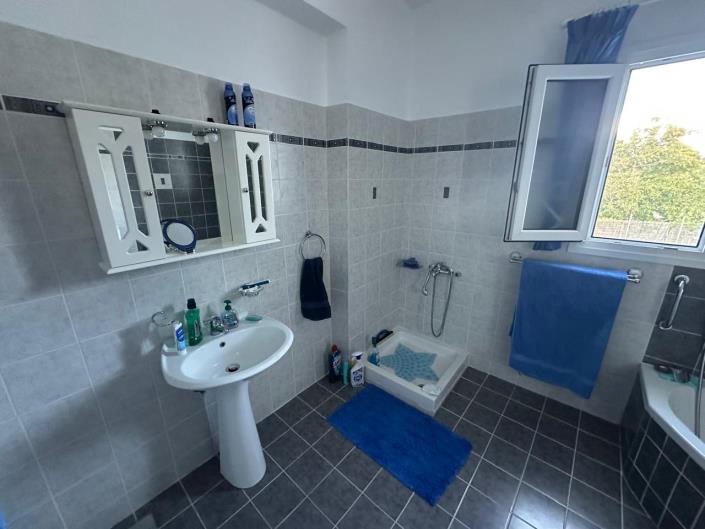 Image No.13-Villa de 3 chambres à vendre à Fokata