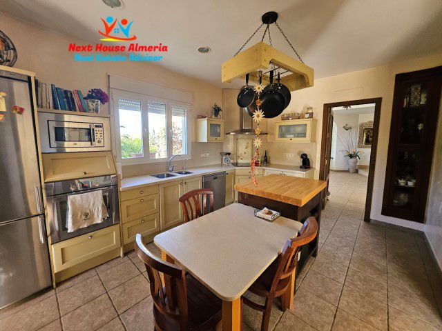 Image No.24-4 Bed Villa for sale