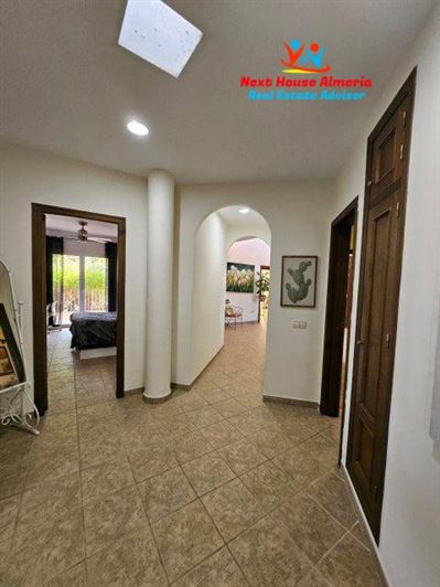 Image No.43-4 Bed Villa for sale