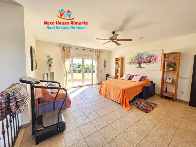 Image No.47-4 Bed Villa for sale