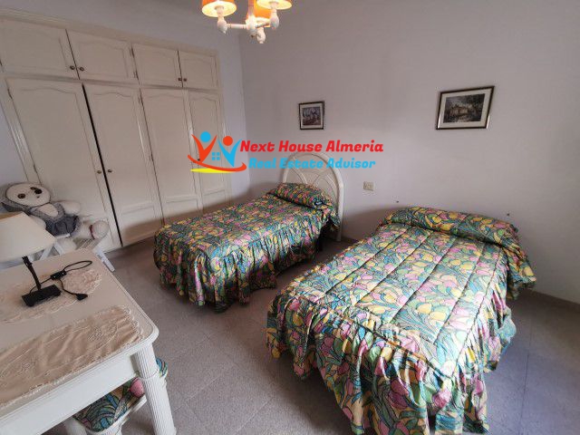 Image No.28-3 Bed Apartment for sale