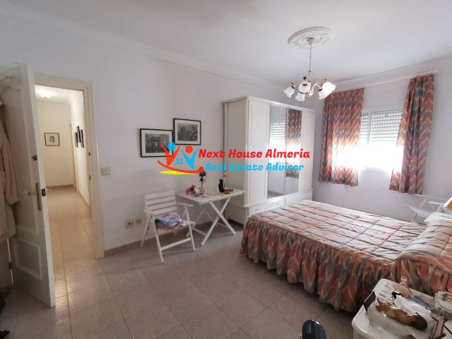 Image No.38-3 Bed Apartment for sale