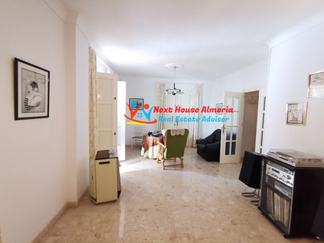 Image No.6-3 Bed Apartment for sale