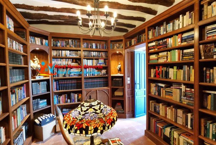 Image No.14-Maison de campagne de 6 chambres à vendre à Lúcar