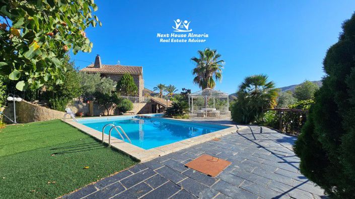 Image No.23-Villa de 4 chambres à vendre à Almeria