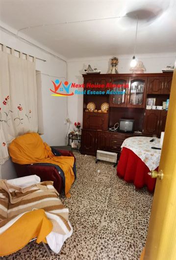 Image No.13-Maison de campagne de 6 chambres à vendre à Oria