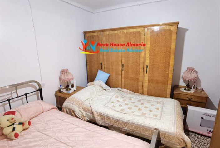 Image No.20-Maison de campagne de 6 chambres à vendre à Oria