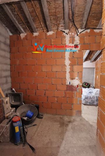 Image No.38-Maison de campagne de 6 chambres à vendre à Oria