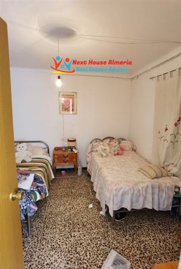 Image No.10-Maison de campagne de 6 chambres à vendre à Oria