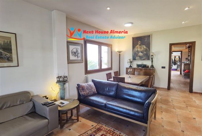 Image No.36-5 Bed Country House for sale