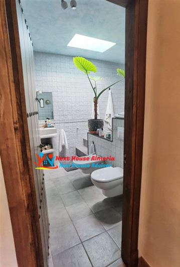 Image No.45-5 Bed Country House for sale