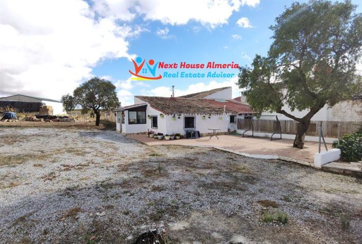 Image No.4-3 Bed Country House for sale