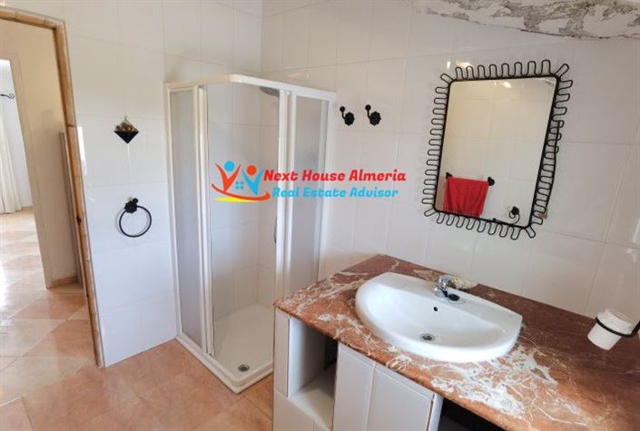 Image No.30-Maison de campagne de 5 chambres à vendre à Cullar