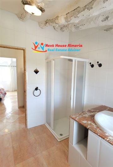 Image No.31-Maison de campagne de 5 chambres à vendre à Cullar