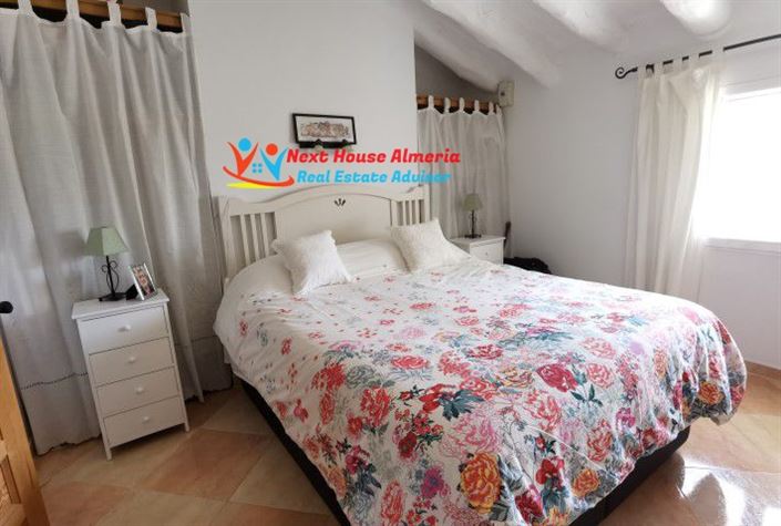 Image No.34-Maison de campagne de 5 chambres à vendre à Cullar