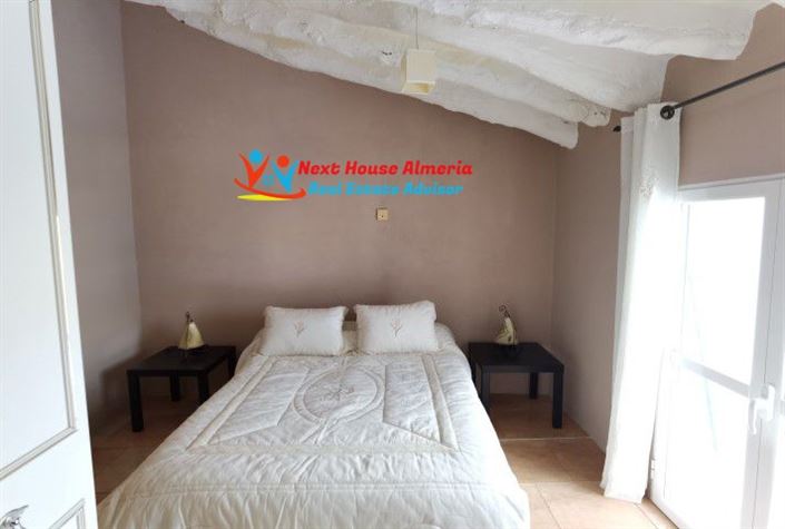 Image No.48-Maison de campagne de 5 chambres à vendre à Cullar