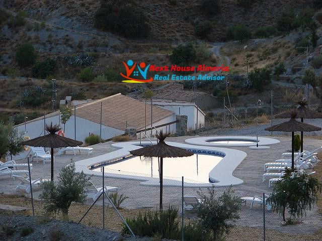 Image No.15-Maison de campagne de 8 chambres à vendre à Taberno