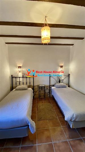 Image No.31-Maison de campagne de 8 chambres à vendre à Taberno