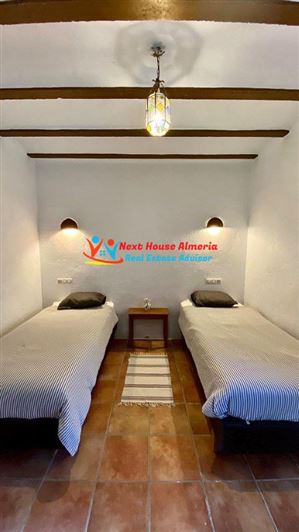 Image No.48-Maison de campagne de 8 chambres à vendre à Taberno