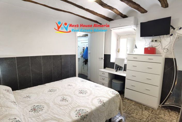 Image No.20-Maison de campagne de 3 chambres à vendre à Cullar