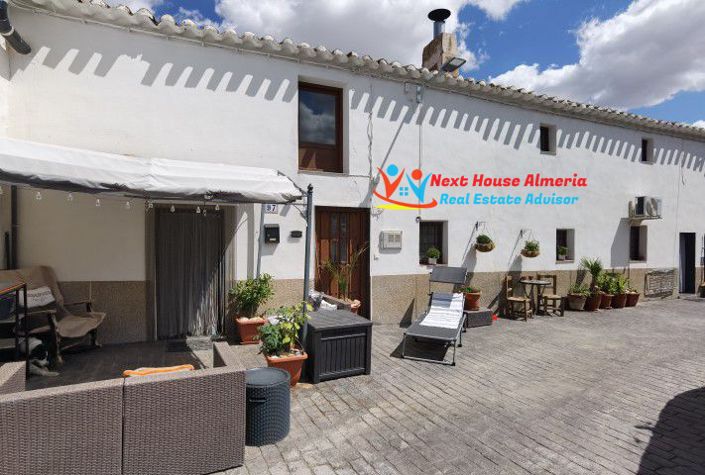 Image No.48-Maison de campagne de 3 chambres à vendre à Cullar