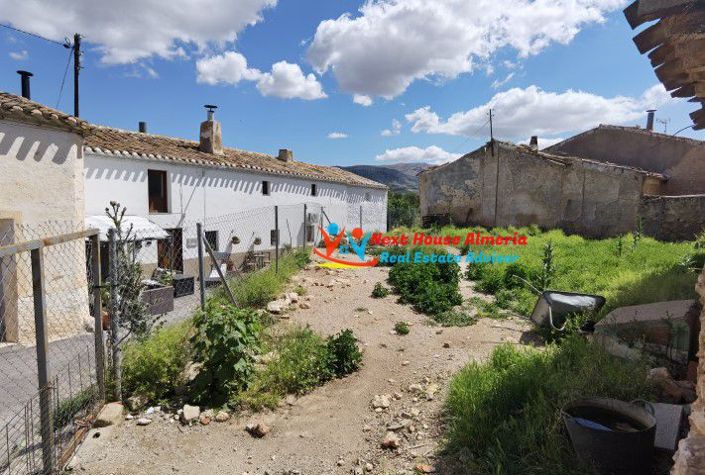 Image No.51-Maison de campagne de 3 chambres à vendre à Cullar