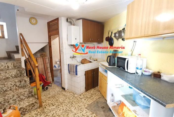 Image No.17-3 Bed Townhouse for sale