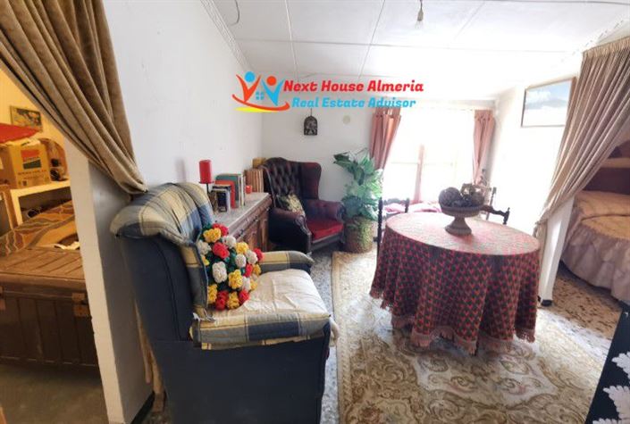 Image No.21-3 Bed Townhouse for sale