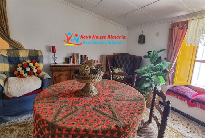 Image No.28-3 Bed Townhouse for sale