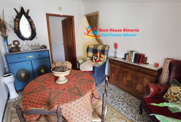 Image No.29-3 Bed Townhouse for sale