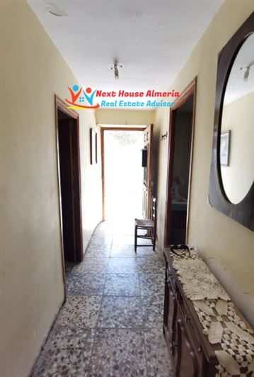 Image No.34-3 Bed Townhouse for sale