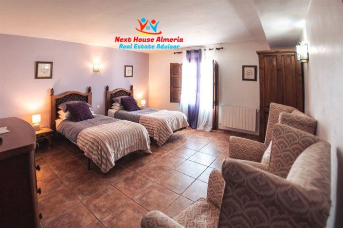 Image No.23-7 Bed Country House for sale