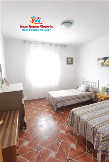 Image No.44-Maison de campagne de 8 chambres à vendre à Albox