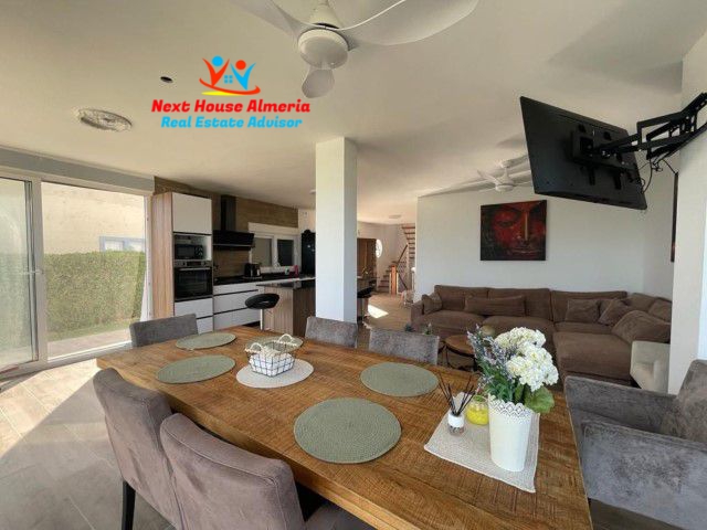 Image No.12-5 Bed Villa for sale