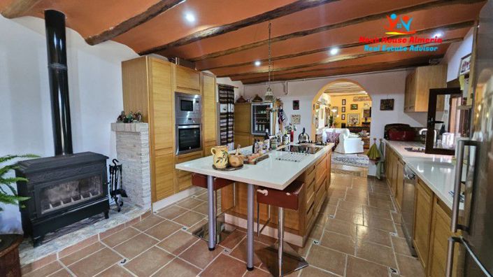 Image No.17-3 Bed Country House for sale