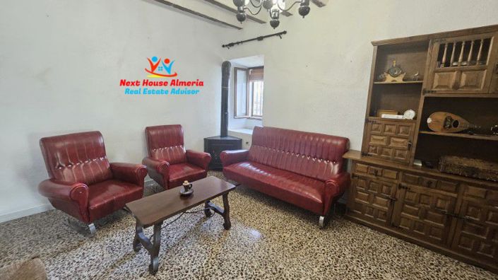 Image No.21-3 Bed Townhouse for sale