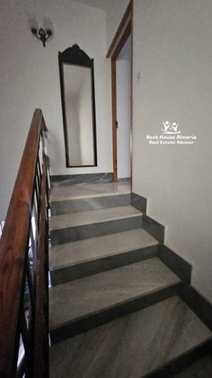 Image No.25-7 Bed Townhouse for sale