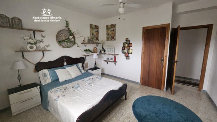 Image No.48-7 Bed Townhouse for sale