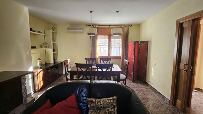 Image No.15-3 Bed Townhouse for sale