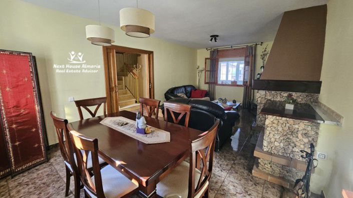 Image No.16-3 Bed Townhouse for sale