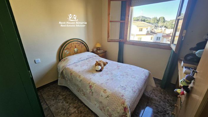 Image No.43-3 Bed Townhouse for sale